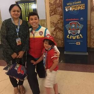 Meet your Posher, Crystal